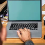 how do you take a screenshot on a chromebook